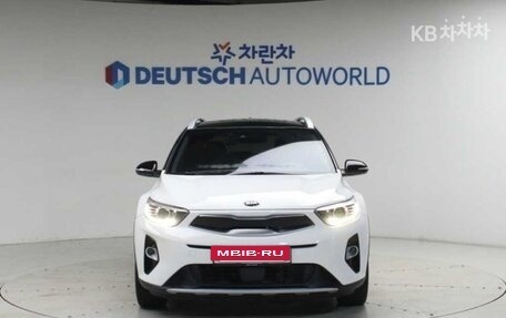 KIA Stonic, 2021 год, 1 190 005 рублей, 3 фотография