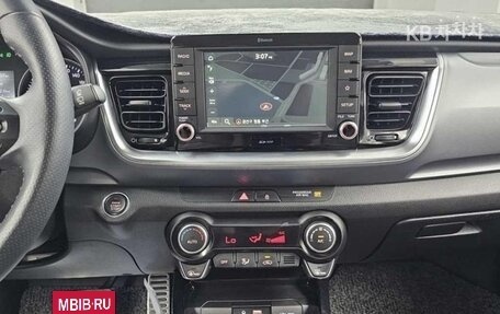 KIA Stonic, 2021 год, 1 190 005 рублей, 14 фотография