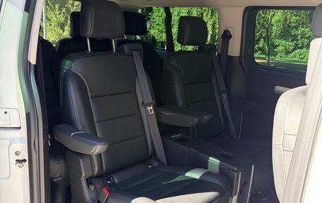Opel Zafira Life I, 2020 год, 3 800 000 рублей, 9 фотография