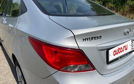 Hyundai Solaris II рестайлинг, 2015 год, 890 000 рублей, 12 фотография