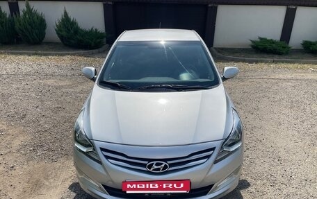 Hyundai Solaris II рестайлинг, 2015 год, 890 000 рублей, 9 фотография