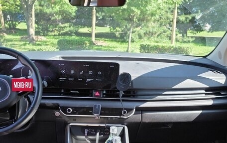 KIA Carnival, 2025 год, 7 300 000 рублей, 13 фотография