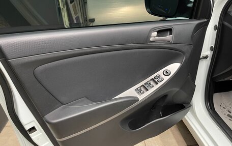 Hyundai Solaris II рестайлинг, 2014 год, 970 000 рублей, 7 фотография