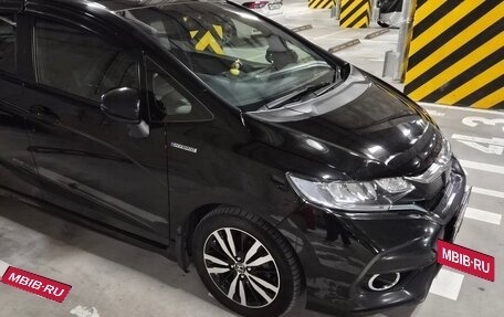 Honda Fit III, 2018 год, 1 320 000 рублей, 2 фотография