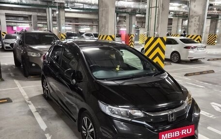 Honda Fit III, 2018 год, 1 320 000 рублей, 8 фотография