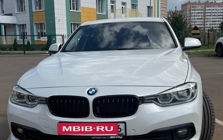BMW 3 серия, 2017 год, 1 650 000 рублей, 12 фотография