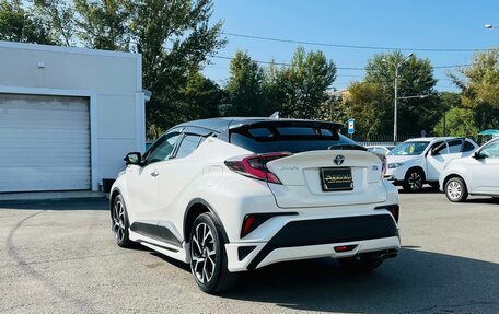 Toyota C-HR I рестайлинг, 2018 год, 1 999 000 рублей, 8 фотография
