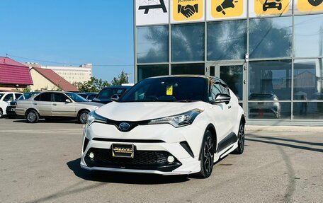 Toyota C-HR I рестайлинг, 2018 год, 1 999 000 рублей, 2 фотография