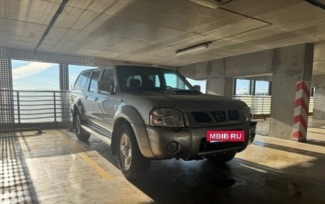 Nissan NP300, 2010 год, 1 250 000 рублей, 2 фотография
