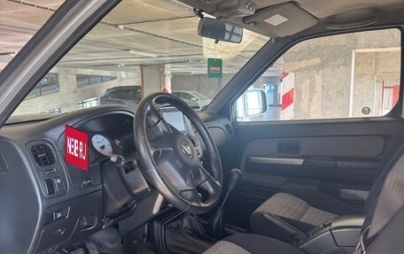 Nissan NP300, 2010 год, 1 250 000 рублей, 10 фотография