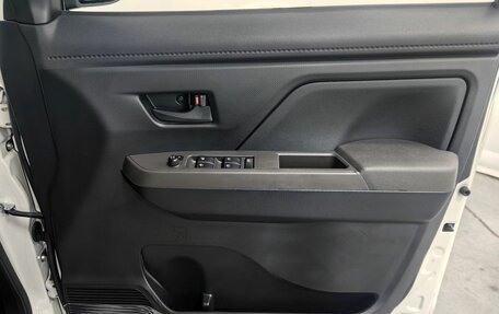 Toyota Roomy I, 2021 год, 1 080 000 рублей, 23 фотография