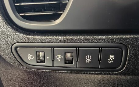 KIA Rio IV, 2021 год, 1 899 000 рублей, 9 фотография