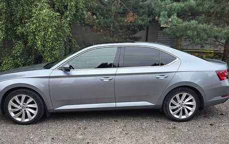 Skoda Superb III рестайлинг, 2017 год, 2 490 000 рублей, 1 фотография