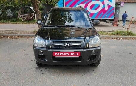 Hyundai Tucson III, 2006 год, 650 000 рублей, 2 фотография