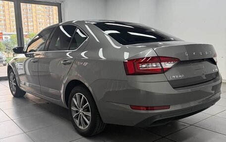 Skoda Octavia, 2022 год, 1 800 000 рублей, 4 фотография