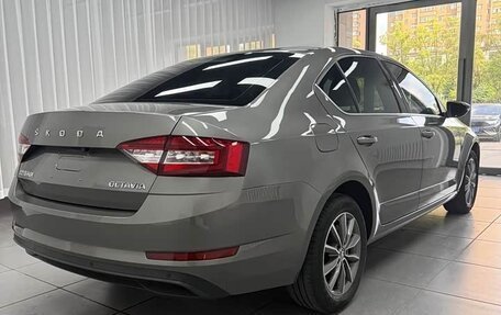 Skoda Octavia, 2022 год, 1 800 000 рублей, 6 фотография