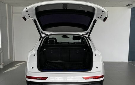 Audi Q5, 2021 год, 4 400 000 рублей, 6 фотография