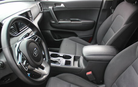 KIA Sportage IV рестайлинг, 2018 год, 1 687 000 рублей, 10 фотография