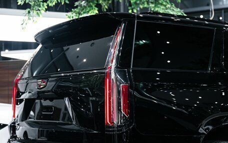 Cadillac Escalade V, 2023 год, 15 900 000 рублей, 5 фотография