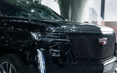 Cadillac Escalade V, 2023 год, 15 900 000 рублей, 9 фотография