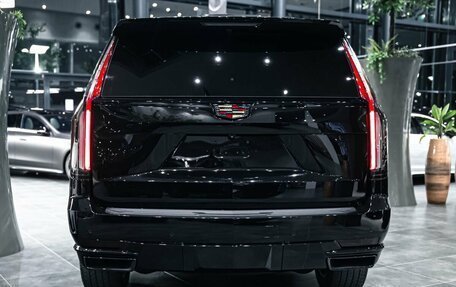 Cadillac Escalade V, 2023 год, 15 900 000 рублей, 4 фотография