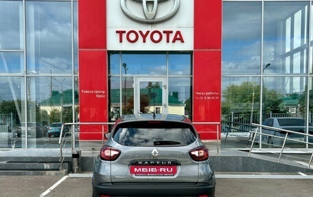 Renault Kaptur I рестайлинг, 2018 год, 1 297 000 рублей, 8 фотография