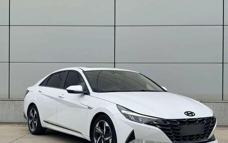 Hyundai Elantra, 2023 год, 1 715 000 рублей, 3 фотография