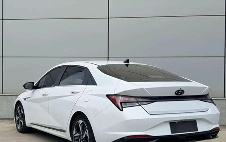 Hyundai Elantra, 2023 год, 1 715 000 рублей, 6 фотография