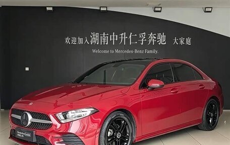 Mercedes-Benz A-Класс, 2022 год, 1 850 000 рублей, 1 фотография