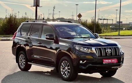 Toyota Land Cruiser Prado 150 рестайлинг 2, 2018 год, 5 650 000 рублей, 1 фотография