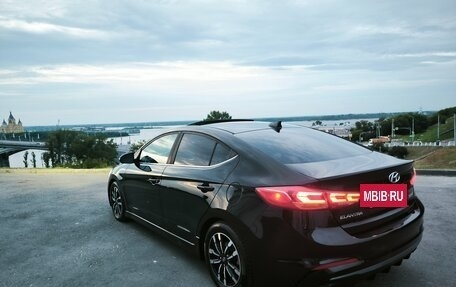 Hyundai Elantra VI рестайлинг, 2017 год, 1 600 000 рублей, 4 фотография