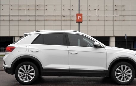 Volkswagen T-Roc I, 2023 год, 1 750 843 рублей, 6 фотография