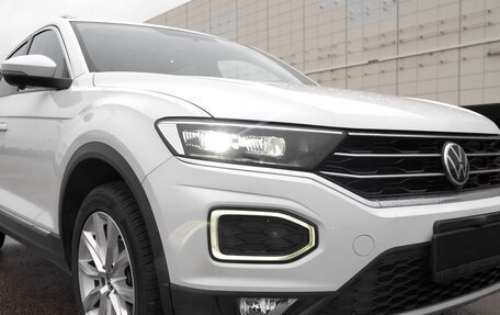 Volkswagen T-Roc I, 2023 год, 1 750 843 рублей, 10 фотография