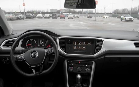 Volkswagen T-Roc I, 2023 год, 1 750 843 рублей, 16 фотография