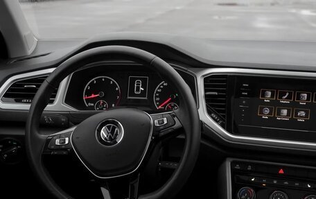 Volkswagen T-Roc I, 2023 год, 1 750 843 рублей, 18 фотография