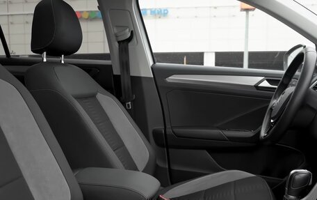 Volkswagen T-Roc I, 2023 год, 1 750 843 рублей, 27 фотография