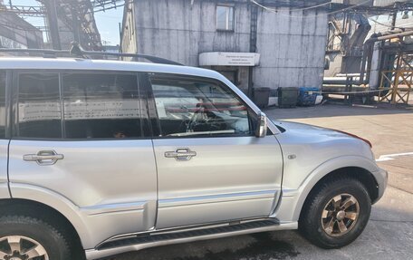 Mitsubishi Pajero III рестайлинг, 2003 год, 1 070 000 рублей, 4 фотография