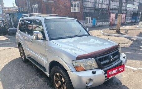 Mitsubishi Pajero III рестайлинг, 2003 год, 1 070 000 рублей, 2 фотография