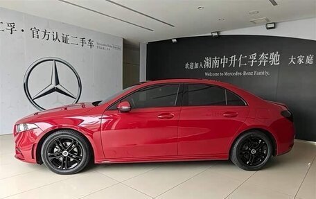 Mercedes-Benz A-Класс, 2022 год, 1 850 000 рублей, 4 фотография