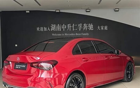 Mercedes-Benz A-Класс, 2022 год, 1 850 000 рублей, 5 фотография