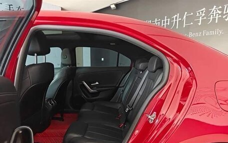 Mercedes-Benz A-Класс, 2022 год, 1 850 000 рублей, 7 фотография
