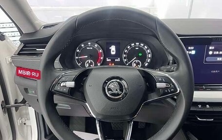 Skoda Octavia IV, 2022 год, 2 350 000 рублей, 9 фотография