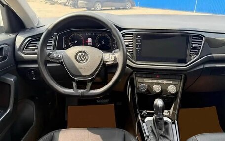 Volkswagen T-Roc I, 2021 год, 1 950 000 рублей, 7 фотография