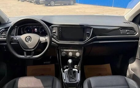 Volkswagen T-Roc I, 2021 год, 1 950 000 рублей, 6 фотография