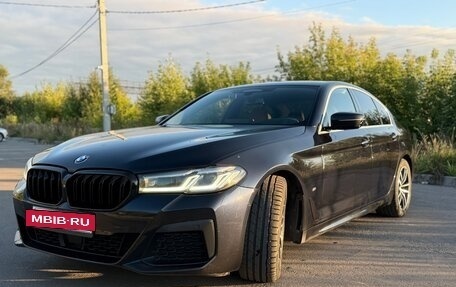 BMW 5 серия, 2021 год, 4 700 000 рублей, 2 фотография