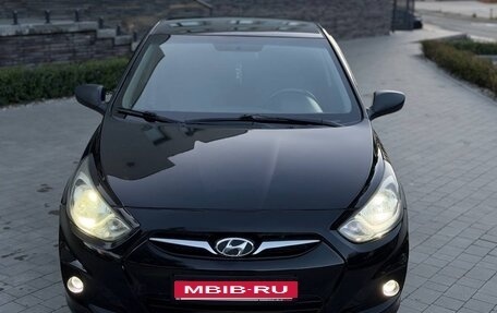 Hyundai Solaris II рестайлинг, 2011 год, 620 000 рублей, 11 фотография