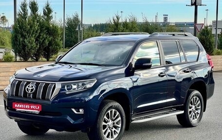 Toyota Land Cruiser Prado 150 рестайлинг 2, 2018 год, 5 650 000 рублей, 2 фотография
