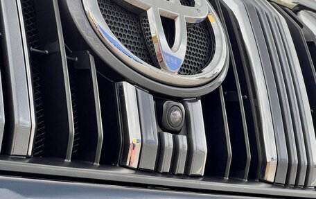 Toyota Land Cruiser Prado 150 рестайлинг 2, 2018 год, 5 650 000 рублей, 13 фотография
