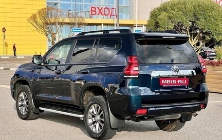 Toyota Land Cruiser Prado 150 рестайлинг 2, 2018 год, 5 650 000 рублей, 4 фотография