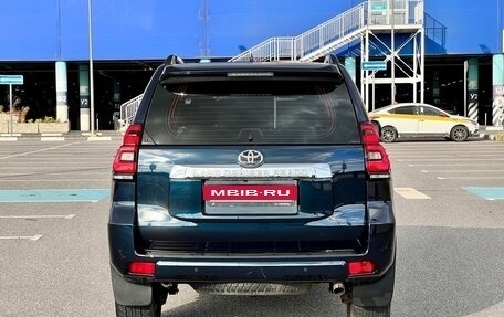 Toyota Land Cruiser Prado 150 рестайлинг 2, 2018 год, 5 650 000 рублей, 7 фотография